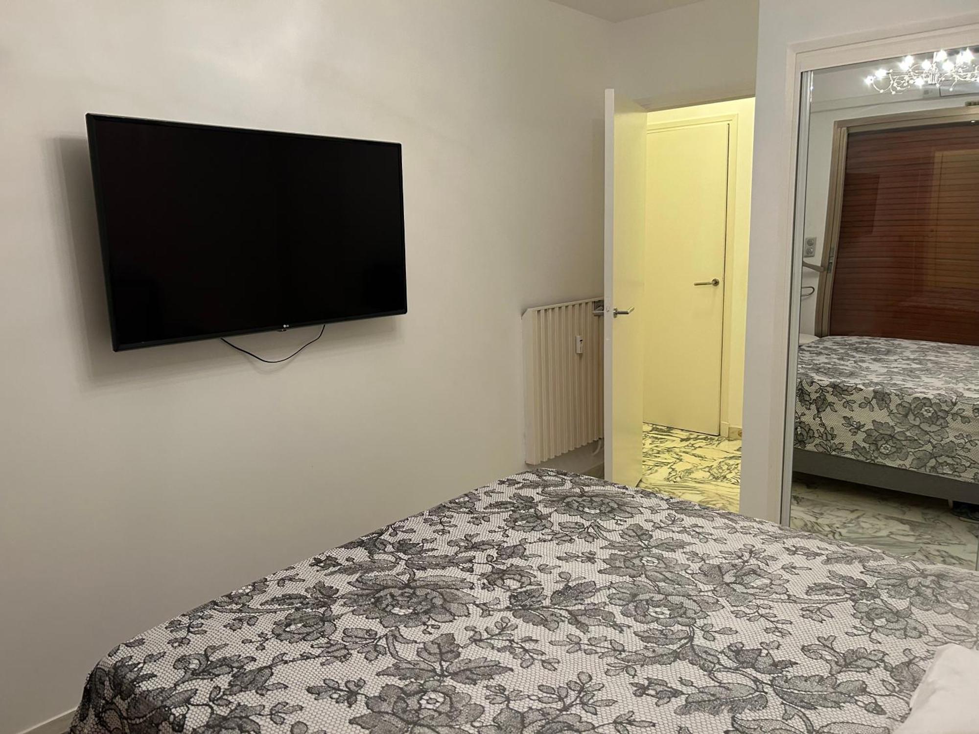Appartement T2 Bord De Mer Канны Экстерьер фото